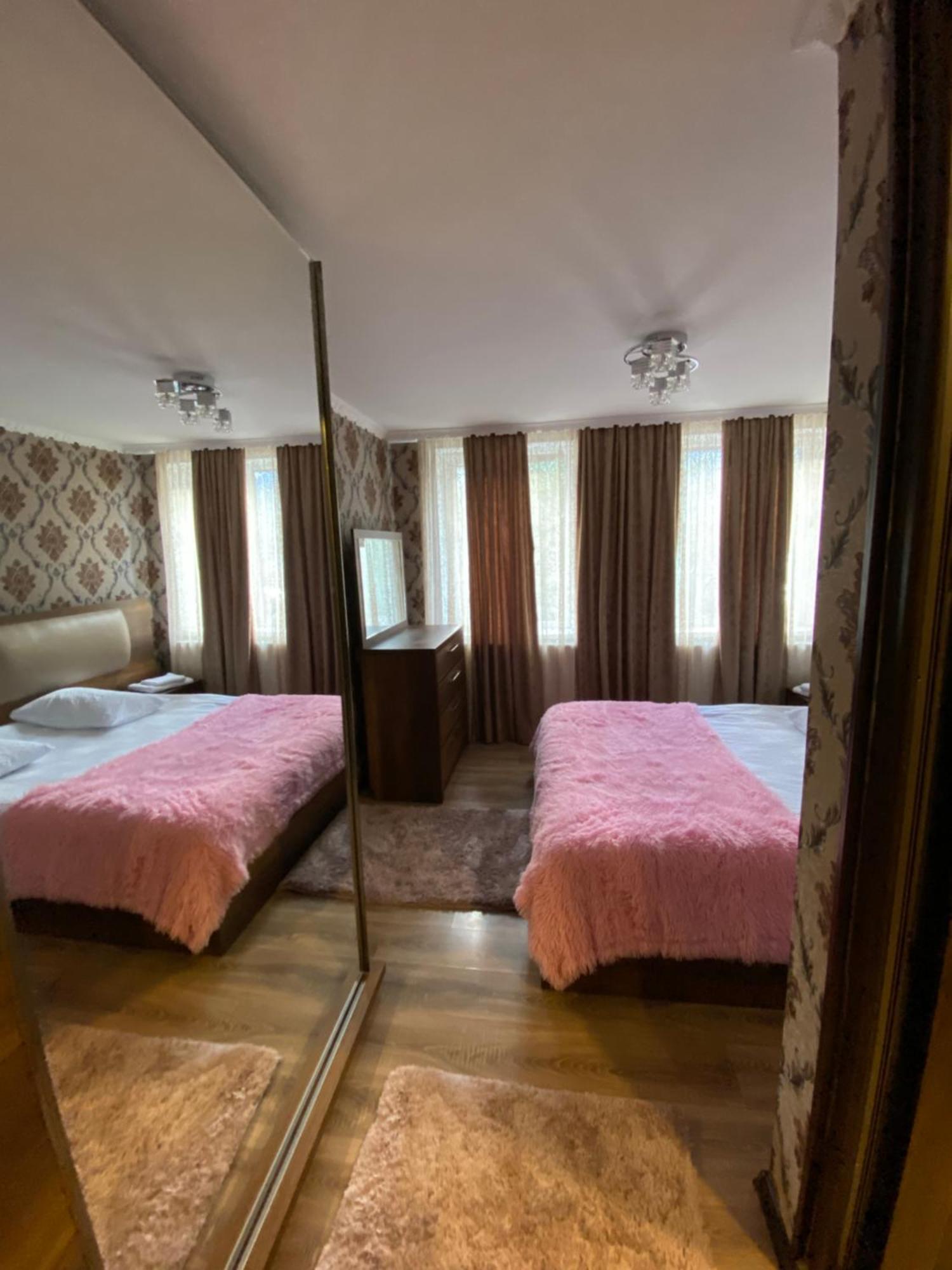 Guest House Misho Kazbegi Ngoại thất bức ảnh