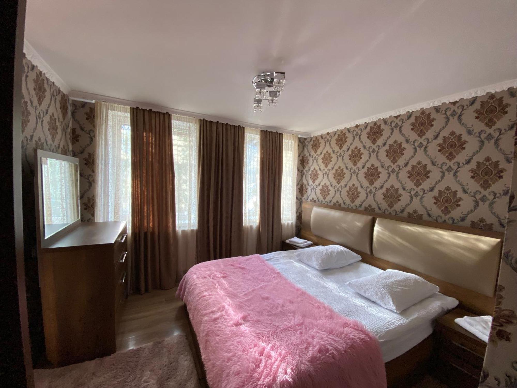 Guest House Misho Kazbegi Ngoại thất bức ảnh